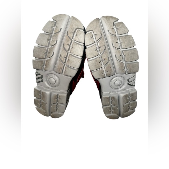 CHUNKY PLATFORM BOOTS ADD PUNK EDGE TO YOUR LOOK. - Picture 5 of 5